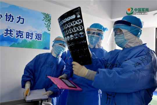 因为有你们,武汉走进了一个温暖的春天